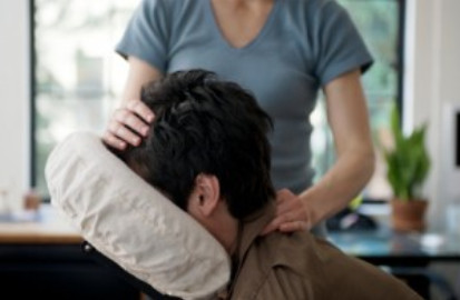 Ontspanningsmassage, Guasha, Coaching, Massage aan huis, Massage op locatie, Zwangerschapsmassage, Babymassage, Bedrijfsmassage, Stoel- en hoofdmassage in Sint-Kruis (Brugge), West-Vlaanderen