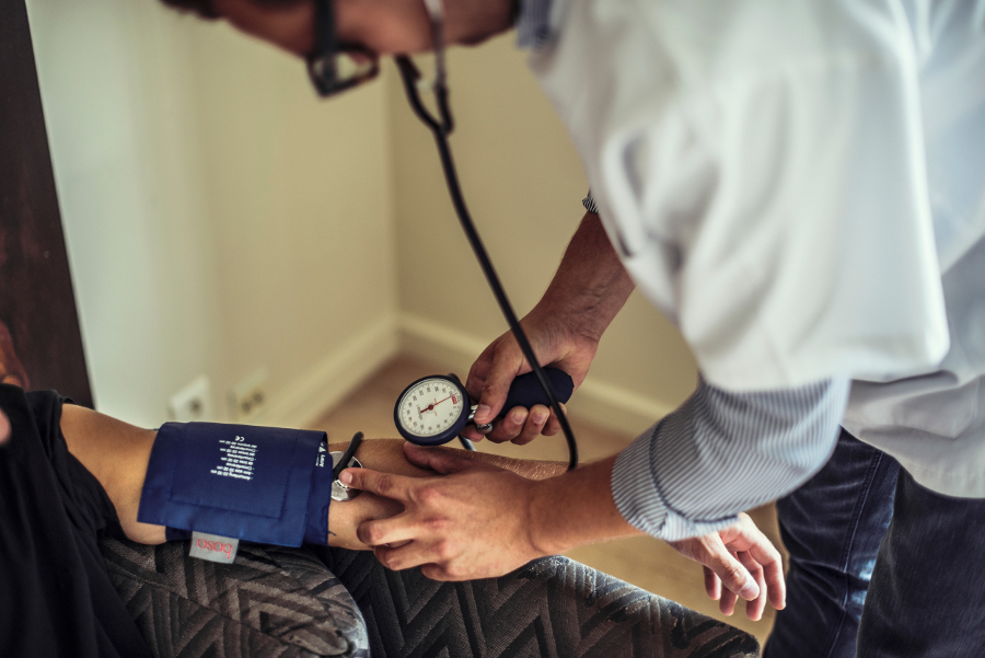 Thuisverpleging, Diabetes educator, Hygiënische zorgen en stomazorgen, Wondzorgen, Port a cath, Inspuitingen, Palliatieve zorgen, Compressietherapie, Verpleging aan huis, Insulinetherapie in Blankenberge, West-Vlaanderen