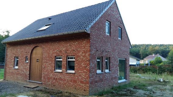 Bouwwerken, Bouwbedrijf, Bouwfirma, Ruwbouwwerken, Tegelwerken, Plaatser van parket en laminaat, Platte daken, Hellende daken in Tielt-Winge (Houwaart), Vlaams-Brabant