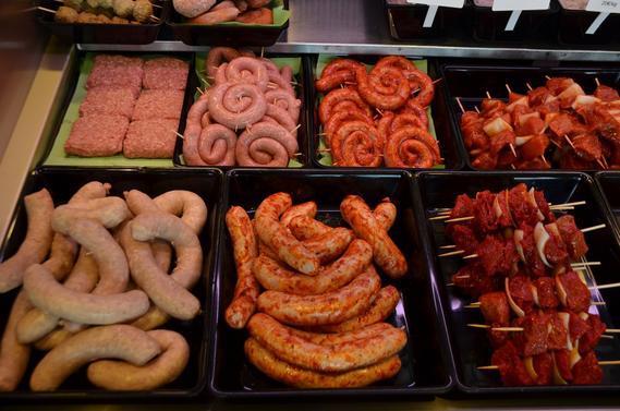 Slagerij, Slager, Charcutterie, Traiteur, Koude buffetten en koude schotels, Vleespakketten, Bbq pakketten, Groentenpakket, Kaasschotel in Waasmunster, Oost-Vlaanderen