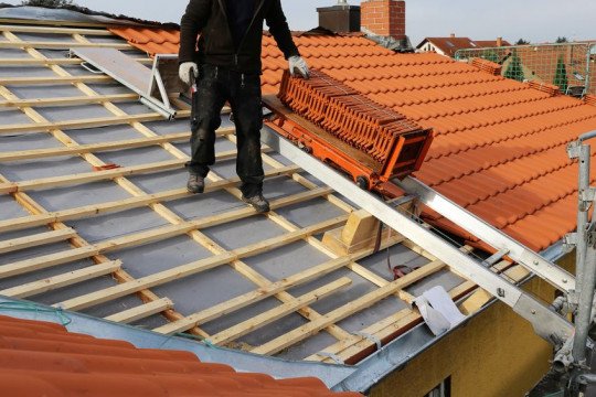 Platte daken, Dakisolatie, Hellende daken, Roofing , EPDM, Carports, Zinkwerken, Koperwerken in Heusden - Zolder, Limburg