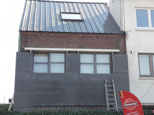 Isoleren van woningen, Poolhouses, Plaatsen van sandwichpanelen, Verkoop van sandwichpanelen, Plaatsen van wandpanelen, Verkoop van wandpanelen, Platte daken, Hellende daken, Traditionele dakwerken, Tuinhuisje Carpoorts in Zonhoven, Limburg