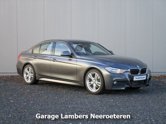 Kopen van tweedehands wagens, Inkoop van occasions, Autoruiten, Autobanden, Velgen, Bmw Specialist, Carrosserie, Aanschaf auto van merk BMW, Onderhoudsbeurt geven in garage, Herstelling bij autoschade in Neeroeteren, Limburg