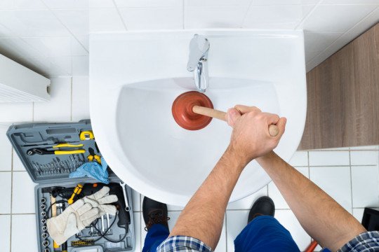 Loodgieter, Gyprocwerken, Schilderwerken, Behangwerken, Plaatsen van parket, Vloerbekleding, Chauffage in Tienen, Vlaams-Brabant