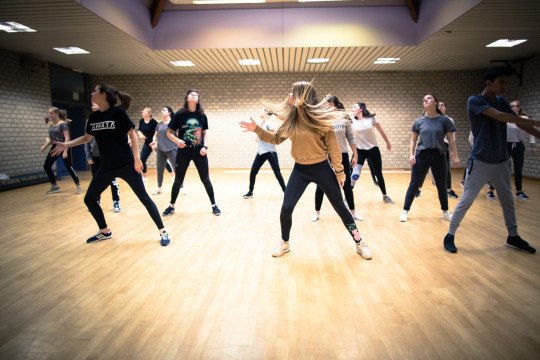 Dansschool, Kinderdans, Jongerendans, Damesdans, Street dance, Urbain dance, Moderne dans, Danskampen, Junior dans, Choreo in Kalmthout, Antwerpen