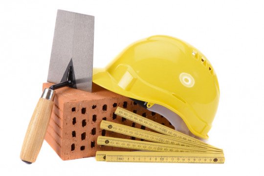 Professioneel aannemersbedrijven, Ruw bouwwerken, Grote bouwprojecten, Appartementsgebouwen, Erkend aannemersbedrijf, Verbouwingswerken, Kleine herstellingen aan woningen, Herstellen van scheuren in gevels, Woonkamer groter maken, Nieuwbouw in Lanaken, Limburg