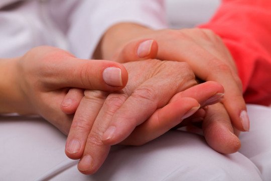 Thuisverpleging, Verpleging aan huis, Medicatie klaarzetten, Port a cath, Compressietherapie, Hygiënische zorgen, Blaassondage en blaasspoeling, Mindervalidezorg, Wondzorgen en inspuitingen, Palliatieve zorgen in Balen, Antwerpen