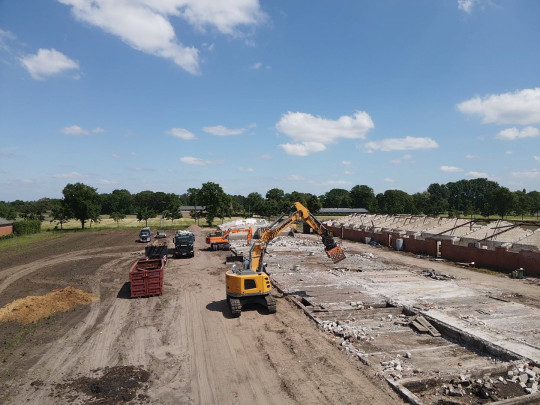 Afbraak van oude constructies Hoogstraten, Antwerpen