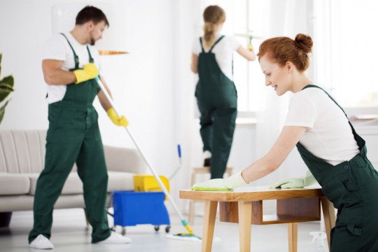 Schoonmaken van bedrijven, Huishoudhulp, Strijk dienst, Poetshulp, Schoonmaken van kantoren, Droogkuis, Strijkatelier, Huishoud taken, Zorgverlening, Dienstenchequebedrijf in Kruibeke, Oost-Vlaanderen