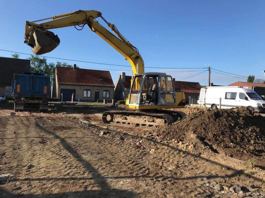 Renovatiewerken, Renovatiesloop, Ruwbouw, Ruwbouwwerken, Asbest verwijdering, Verbouwingswerken, Totaalrenovatie, Sloopwerken in Koekelare, West-Vlaanderen