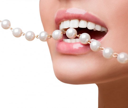 Tandtechnisch labo, Dental consult, Implantologie, Dentaaltechnisch bedrijf, Implantaten , Herstellen prothese, Services prothese, Suprasecuren op implantaten, Prothesen op implantaten, Tandtechnicus in Beringen, Limburg