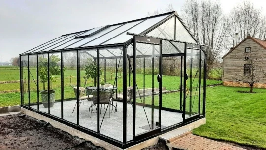 ACD serre voor tuin Deinze, Oost-Vlaanderen