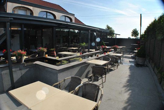 Restaurant met mooi terras Lichtervelde, West-Vlaanderen