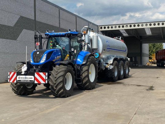 Herstellingen van landbouwmachines Boezinge, West-Vlaanderen