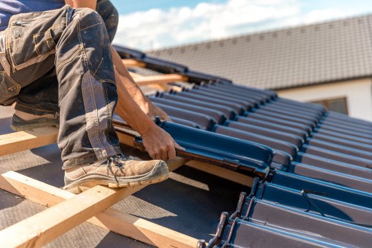 Dak renoveren na stormschade Genk, Limburg