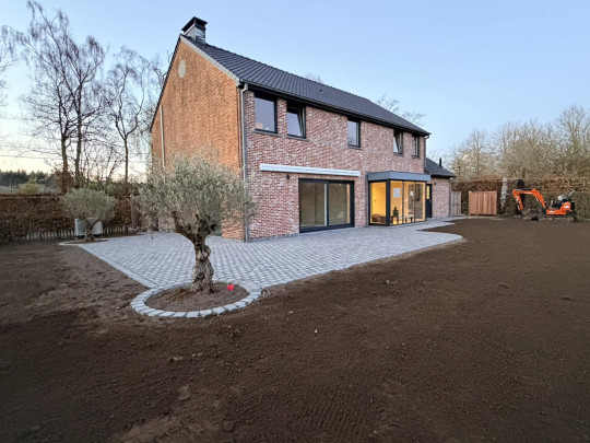 Aanleggen van opritten en terrassen Otegem, West-Vlaanderen