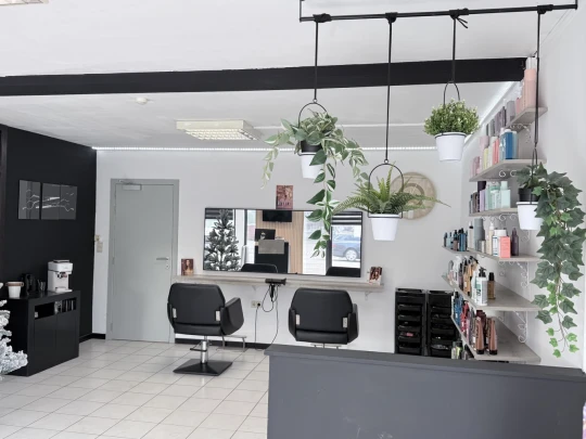 Moderne haarsnit Lubbeek, Vlaams-Brabant